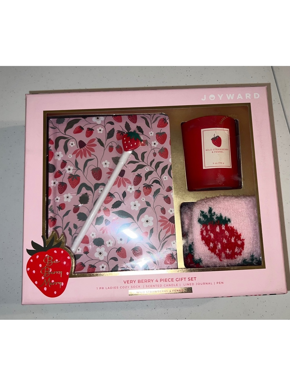 Joyward Very Berry 4 Piece Gift Set Journal Candle Cozy Socks Pen NIB